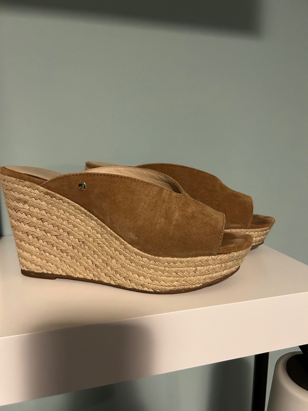 Kate Spade Thea Wedges size 7.5 US